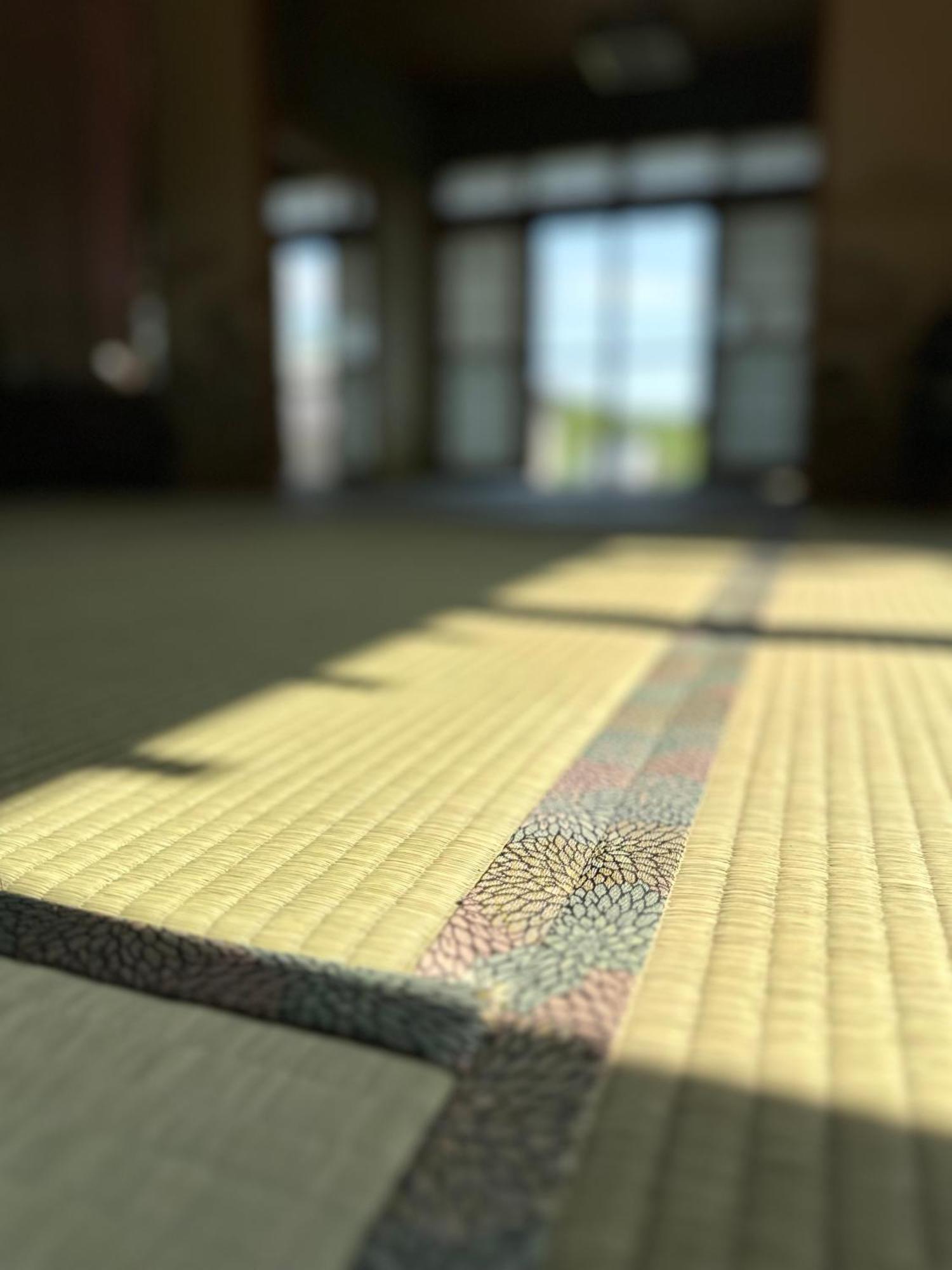 青森伝統芸能を楽しめる繭子の宿 Hachinohe Eksteriør billede